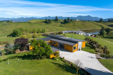 286 Delta Lake Heights, Renwick