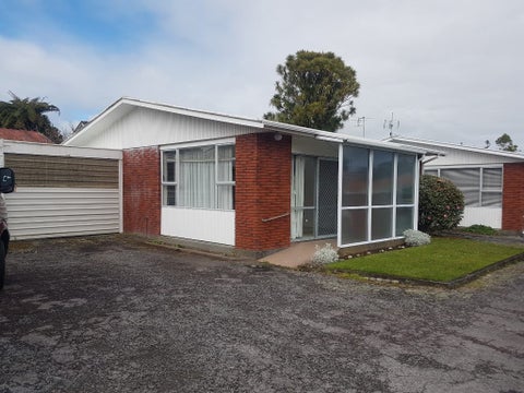 2/214 Coronation Avenue, Welbourn, New Plymouth