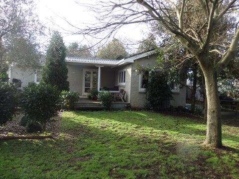 21 Bracken Street, Leamington, Cambridge