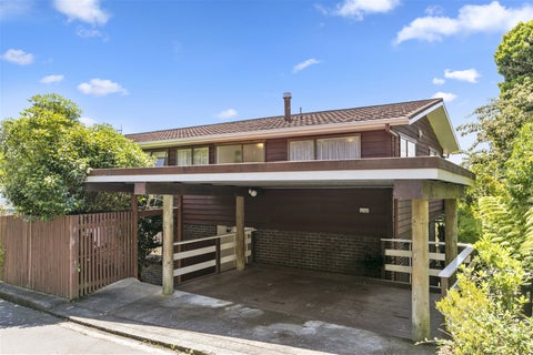 12 Kenilworth Grove, Silverstream, Upper Hutt