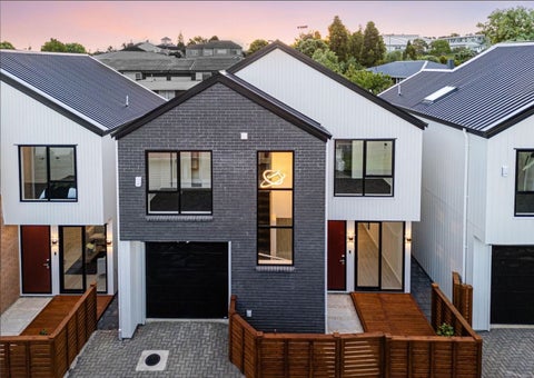 121 White Swan Road, Mount Roskill, Auckland