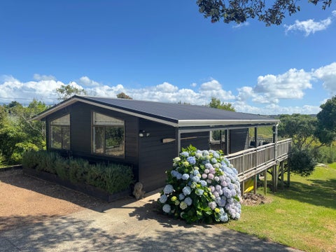 439 Sea View Road, Onetangi, Waiheke Island