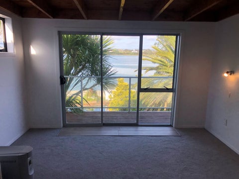 19 Ferry Parade, Herald Island, Auckland