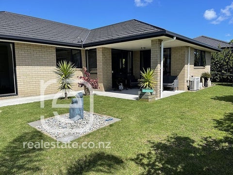 22 Ocean View Rise, Ruakaka