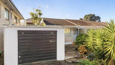 2/23 Tawa Road, Onehunga, Auckland