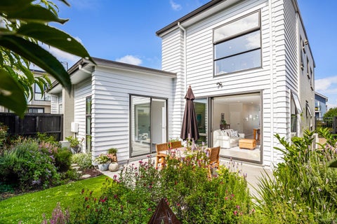 16 Sacred Kingfisher Road, Hobsonville, Auckland