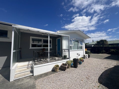 2/7 Dryden Street, Stoke, Nelson