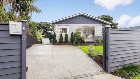 17 Taioma Crescent, Te Atatu Peninsula, Auckland