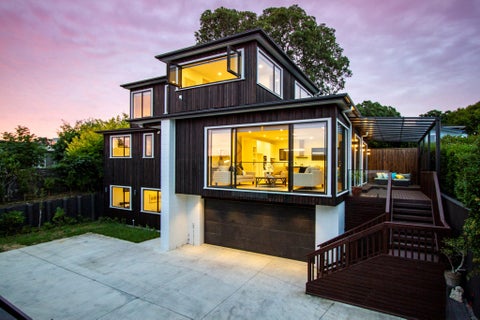 9C Parr Terrace, Castor Bay, Auckland