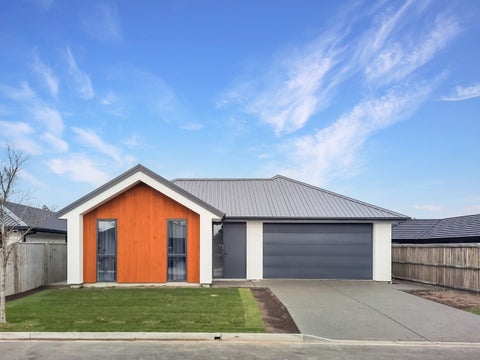 16 Tara Crescent, Woodend, Woodend