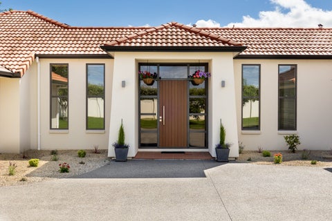 177 Mazengarb Road, Paraparaumu