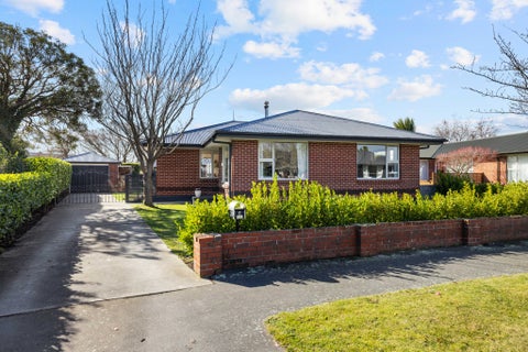 6 Kingsgate Place, Burnside, Christchurch