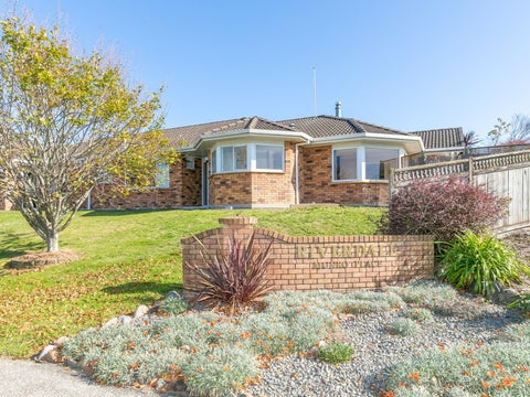 2 Munro Place, Flagstaff, Hamilton
