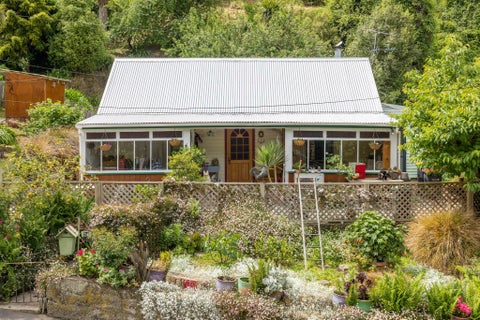 24 Hawkhurst Road, Lyttelton, Lyttelton