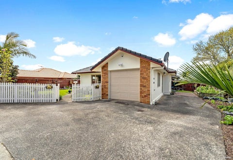 108M Colwill Road, Massey, Auckland