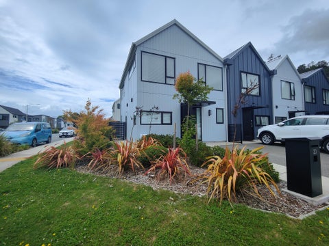 20 Doug Jensen Street, Wallaceville, Upper Hutt