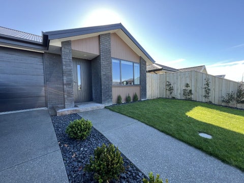 47 Crossley Avenue, Woodend, Woodend
