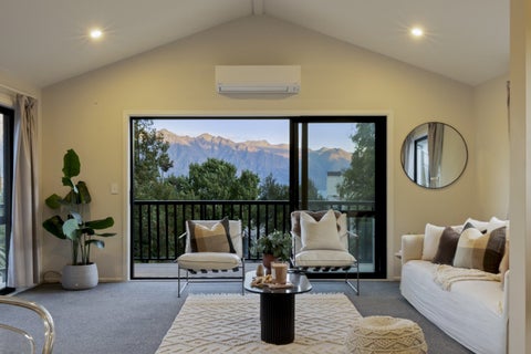 14 Sainsbury Road, Fernhill, Queenstown