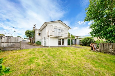 86 Harrington Road, Henderson, Auckland