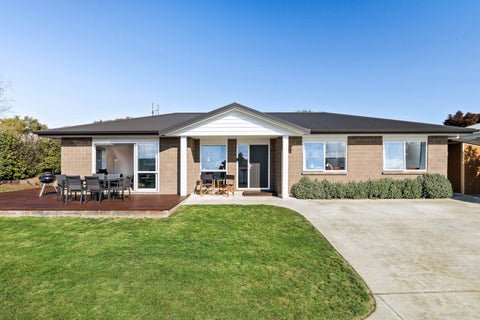 11A Booth Crescent, Tuakau