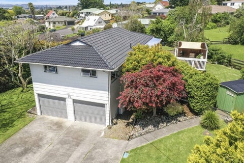 13 McClintock Road, Massey, Auckland