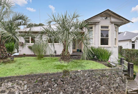1/2 Prospect Terrace, Milford, Auckland