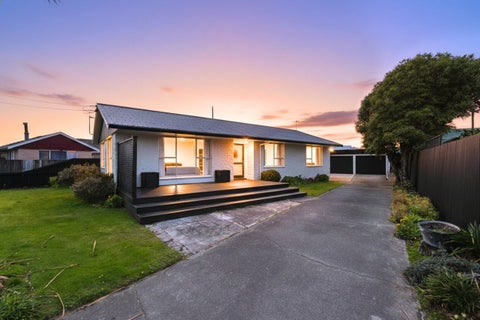 12 Thompsons Road, Belfast, Christchurch