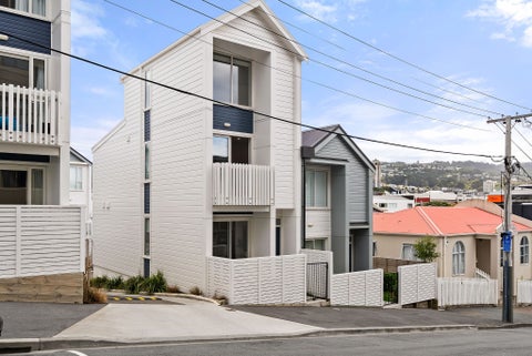 2/30 Pirie Street, Mount Victoria, Wellington