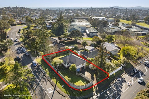 92 Stottholm Road, Titirangi, Auckland