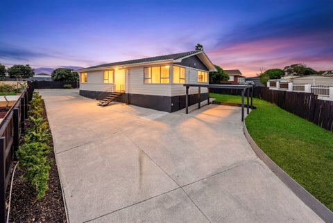 10 Rimini Place, Clover Park, Auckland