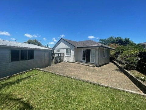 9 Towra Place, Botany Downs, Auckland