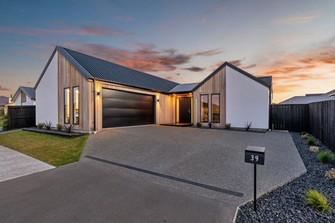39 Papatahora Drive, Lincoln, Lincoln