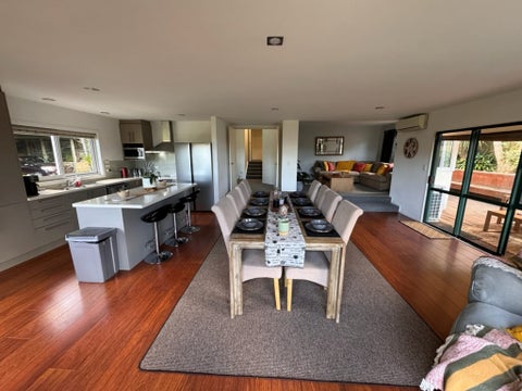33 Emlyn Place, Torbay, Auckland