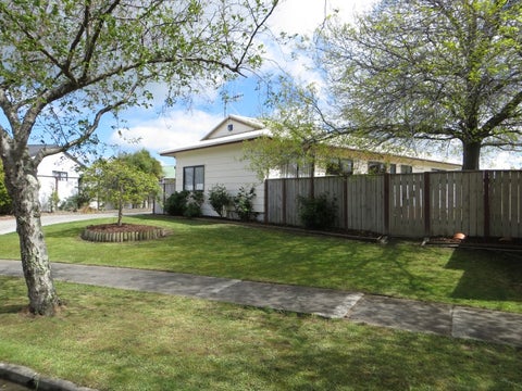 50 Suzanne Grove, Kelvin Grove, Palmerston North