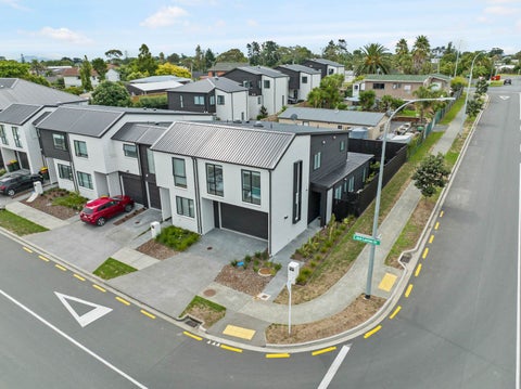 302 Jack Lachlan Drive, Beachlands, Auckland