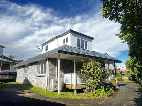 25A Central Park Drive, Te Atatu South, Auckland