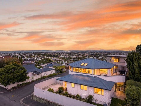 7 Enfield Road, Hospital Hill, Napier