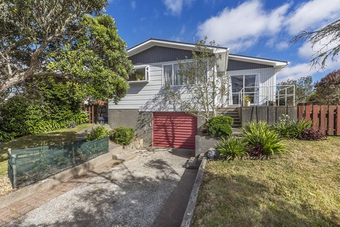 6 Cheyne Walk, Newlands, Wellington