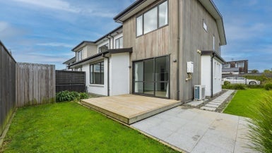 6 Henry Lloyd Place, Silverdale, Silverdale