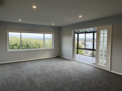 2/73 Te Awakura Terrace, Mount Pleasant, Christchurch