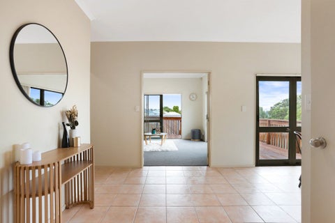 6 Longview Rise, Massey, Auckland