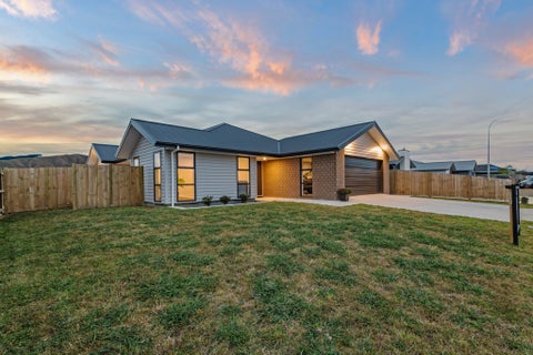 20 Atlantic Drive, Fitzherbert, Palmerston North