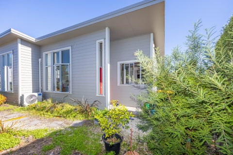 37D Jones Crescent, Melville, Hamilton