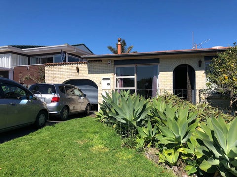 1/52 Littlejohn Street, Hillsborough, Auckland