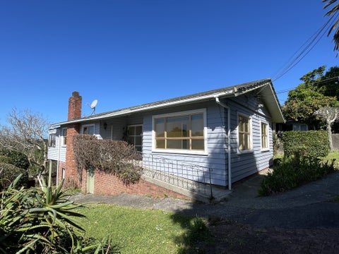 15 Lake Road, Northcote, Auckland