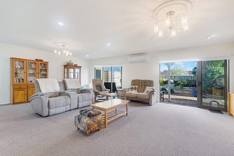 10 Karina Road, Merrilands, New Plymouth