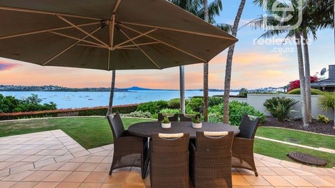 37 Clyside Avenue, Half Moon Bay, Auckland