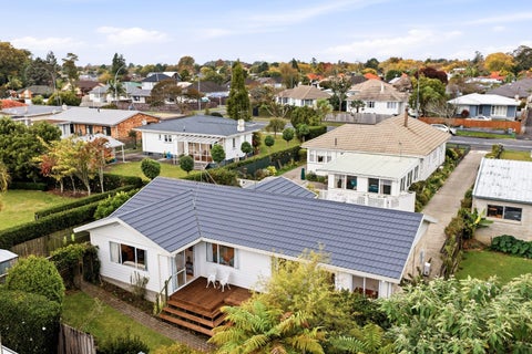 127A Clarkin Road, Fairfield, Hamilton