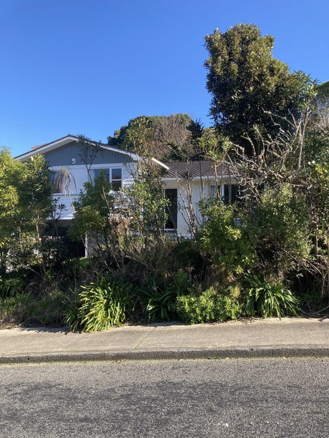 49 Thurleigh Grove, Karori, Wellington