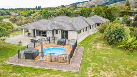 94 Pohutukawa Drive, Levin, Levin